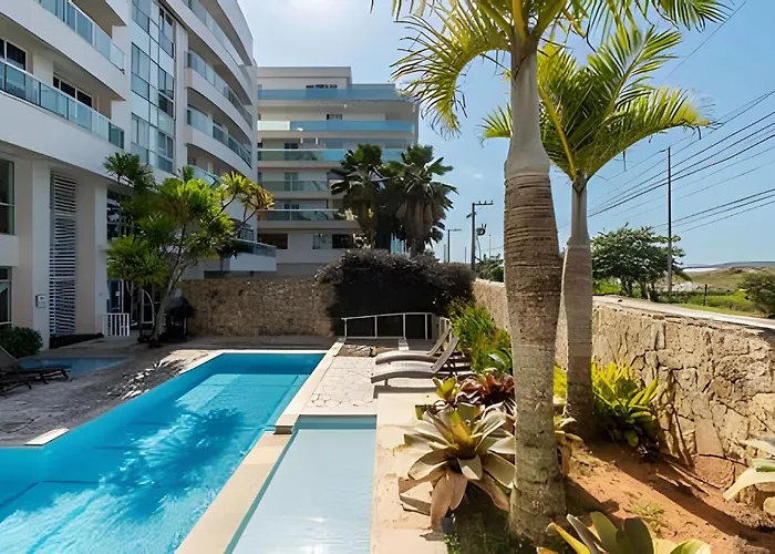 Apto A Passos Da Praia Do Forte C/ Piscina E Hidro Cabo Frio